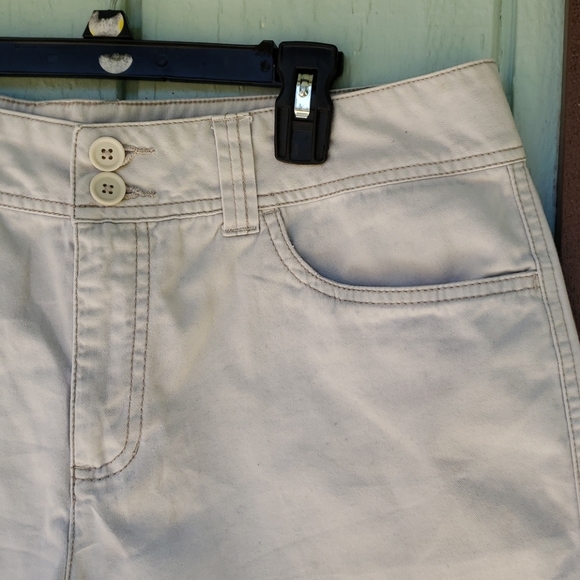 Cream Shorts - Picture 2 of 5